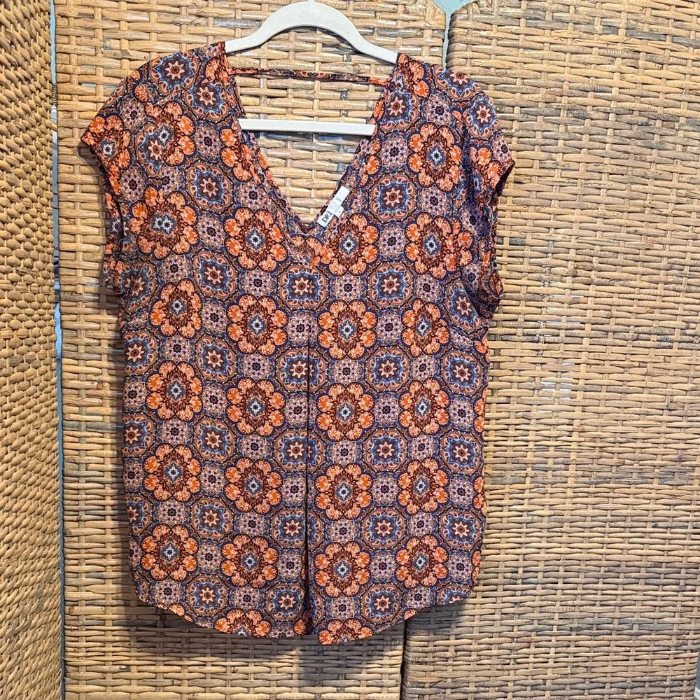 DR2 Multicolor Patchwork V-Neck Blouses 2 for $20 - Picture 2 of 5